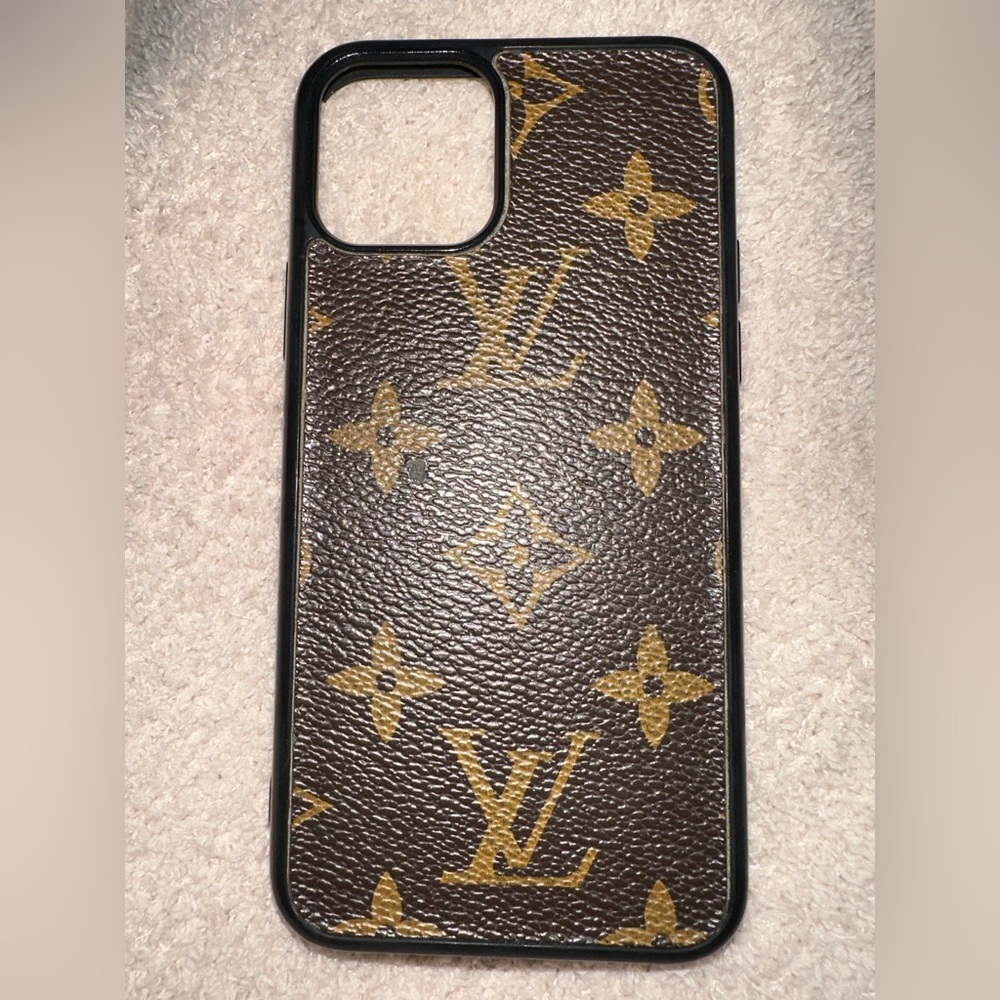 iPhone 11 Pro LV case
